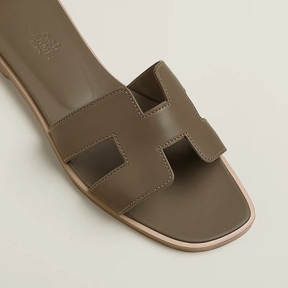 Auran  Sandal