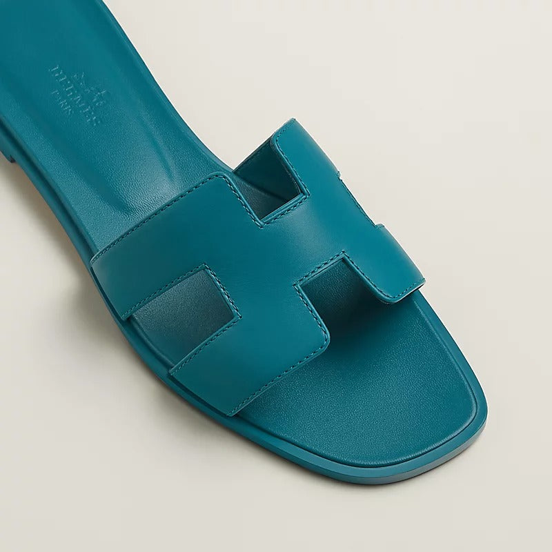 Auran  Sandal
